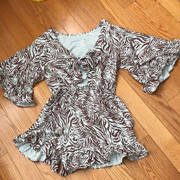 New 2021 fashion short jumpsuit - Picture 1 of 12